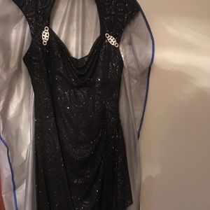 Beautiful gown for your prom/wedding/cruise